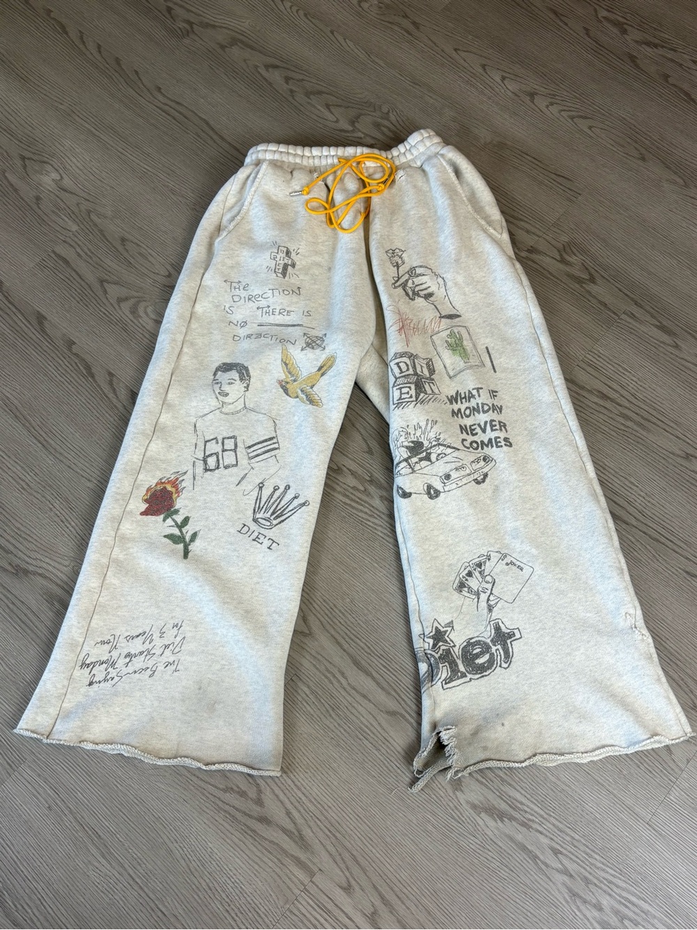 Gray Graphic Drawstring Sweatpants with Yellow Cord